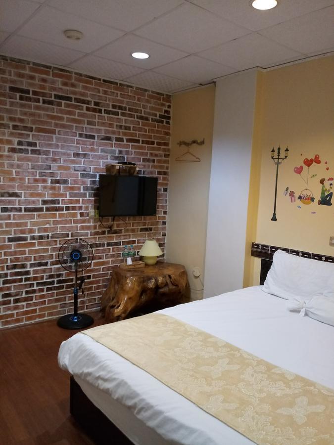 Pu Shi Homestay Yuli Exterior foto